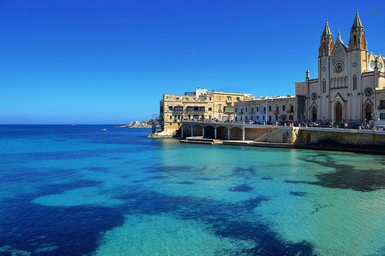 Gorgeous Apartment With Terrace In Fort Cambridge, Pool Sliema Exterior foto